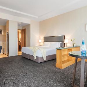 Studio Apartment No Housekeeping